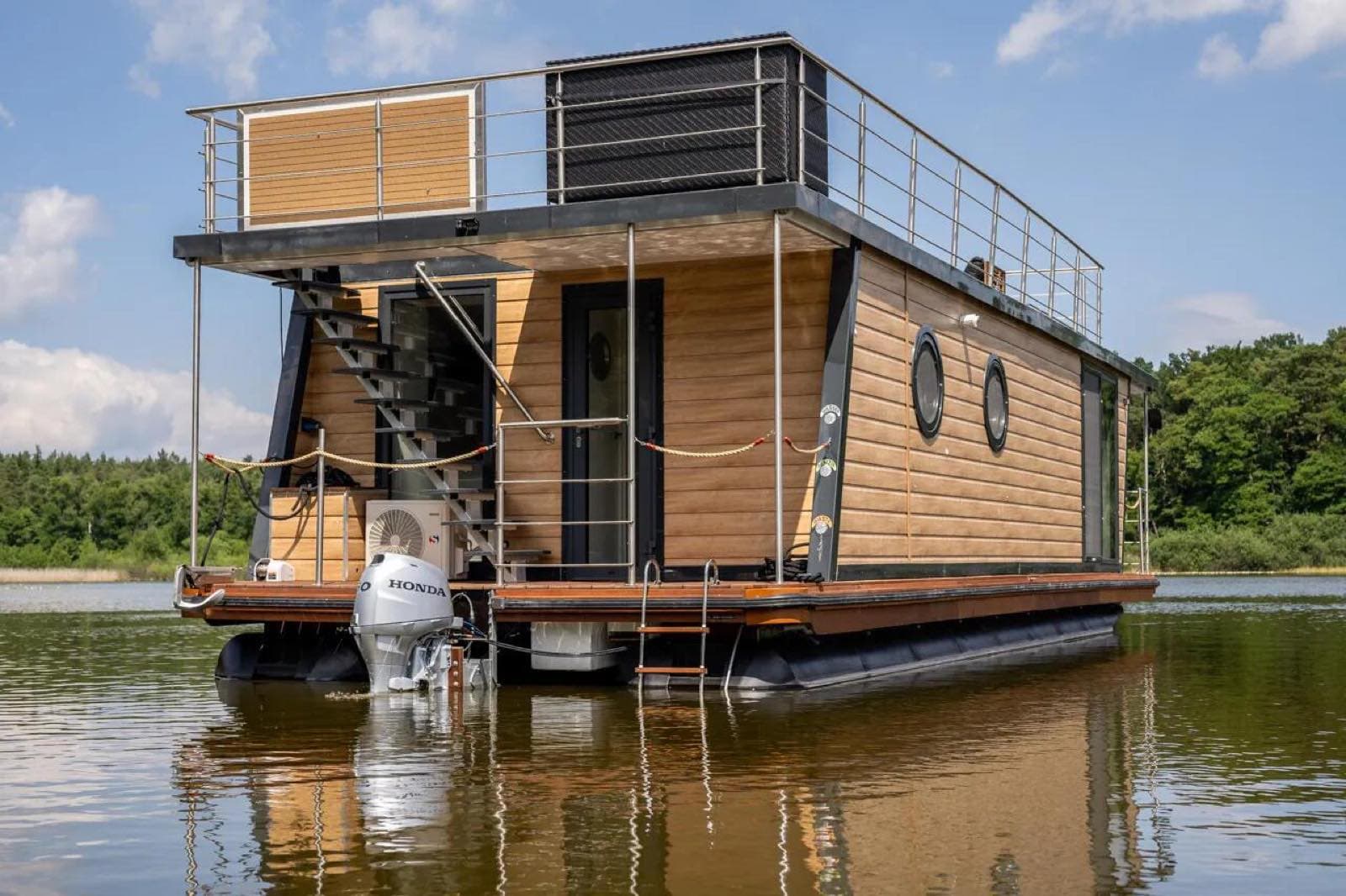 Hausboot Dawn