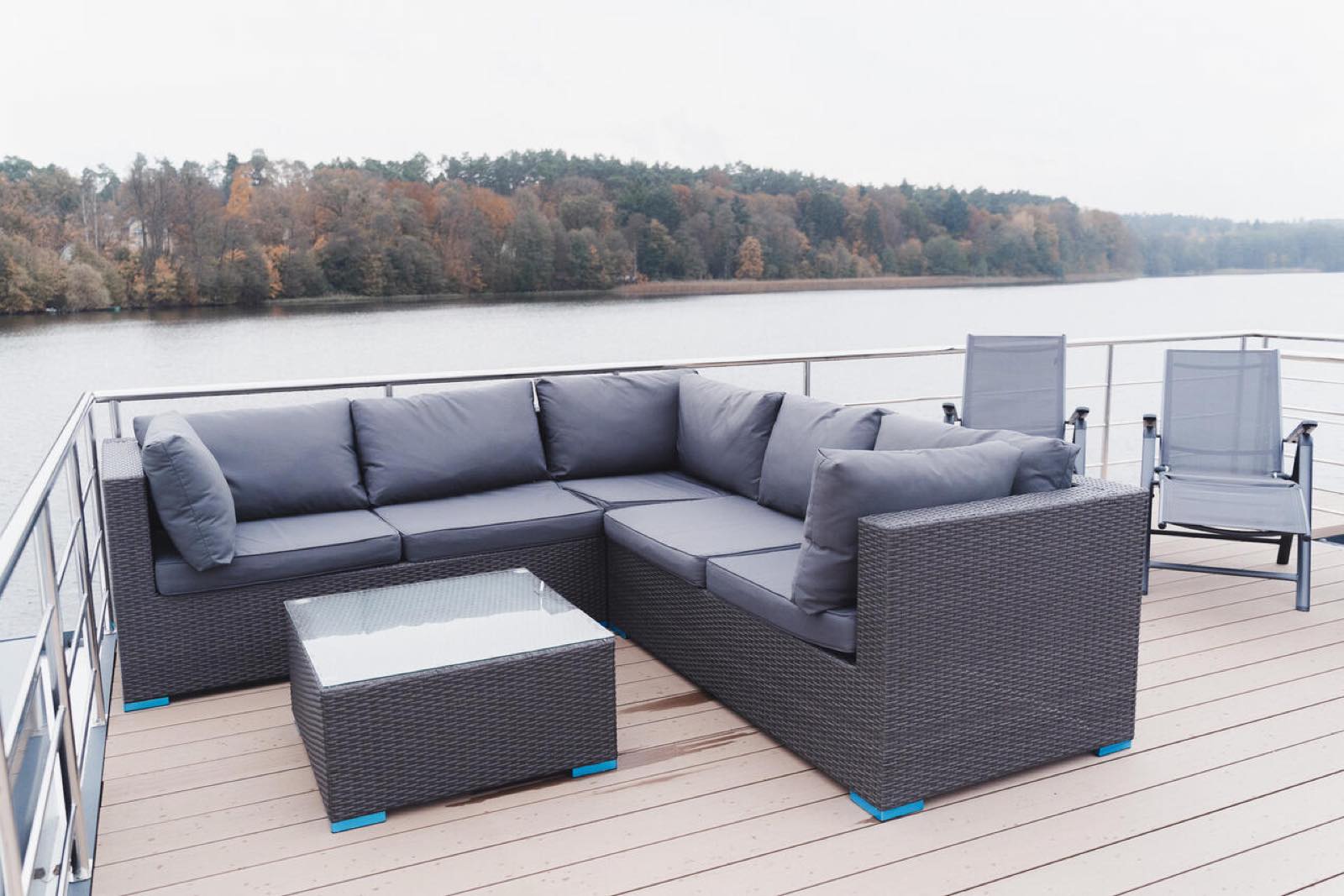 Hausboot Ananda – an Bord