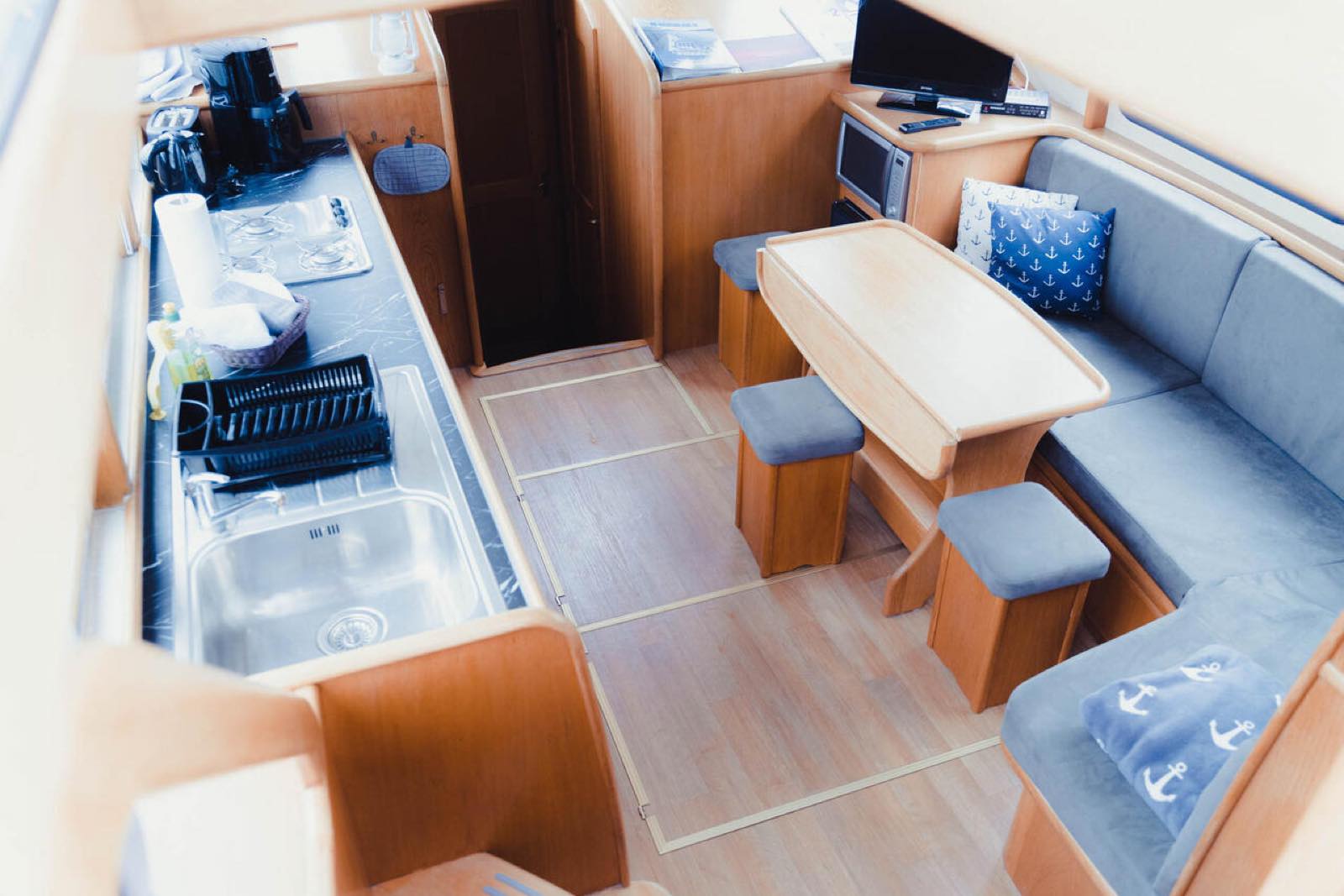 Hausboot B&B Atlantic – an Bord