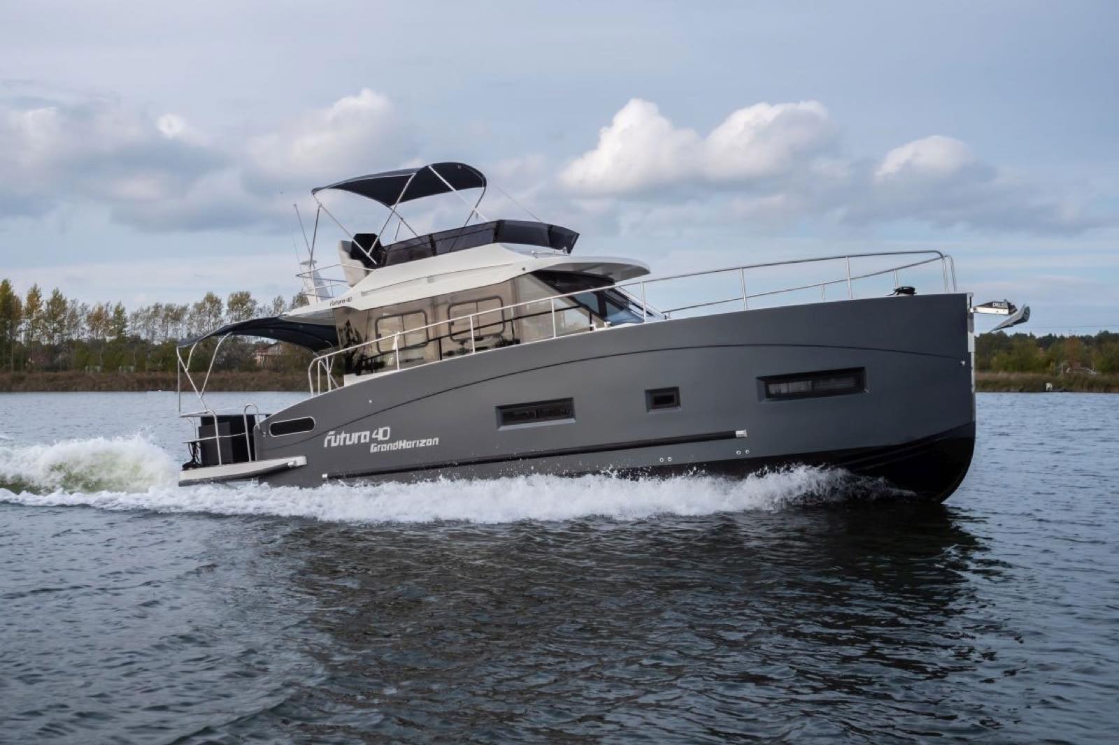 Hausboot dicker Max 2 – an Bord
