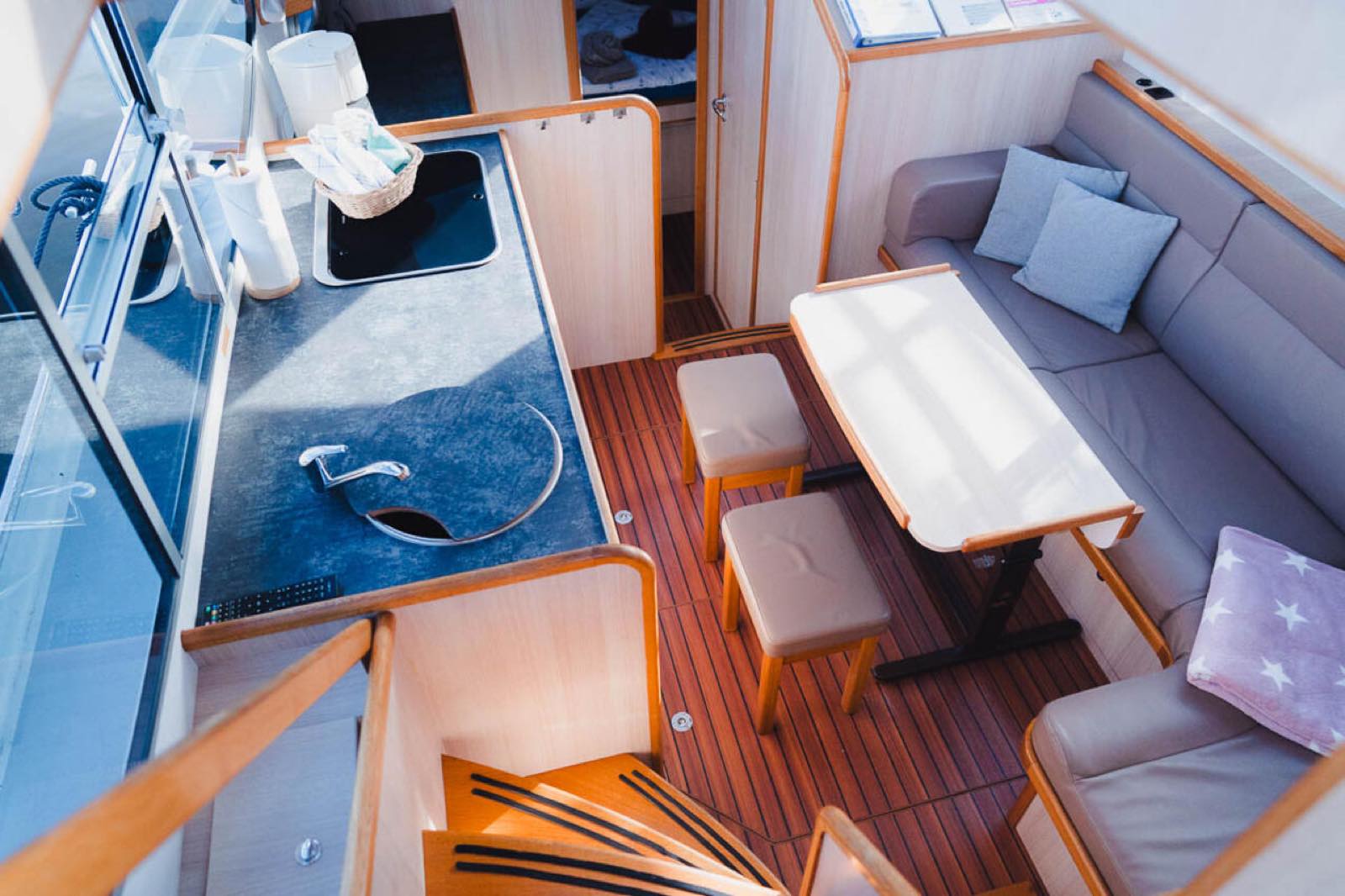 Hausboot Mon Amour – an Bord