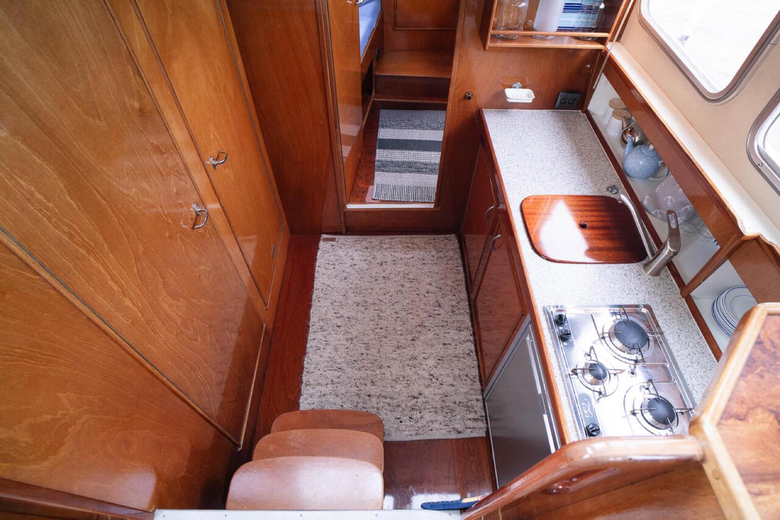 Hausboot Nana – an Bord