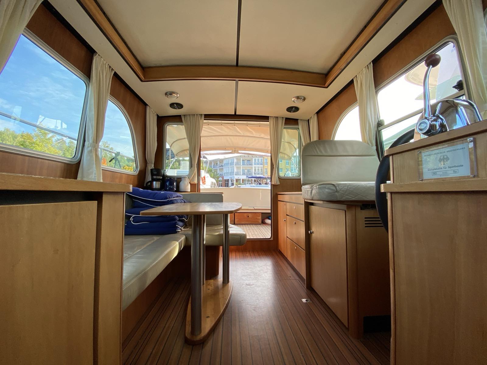 Hausboot schickes Mäxchen – an Bord