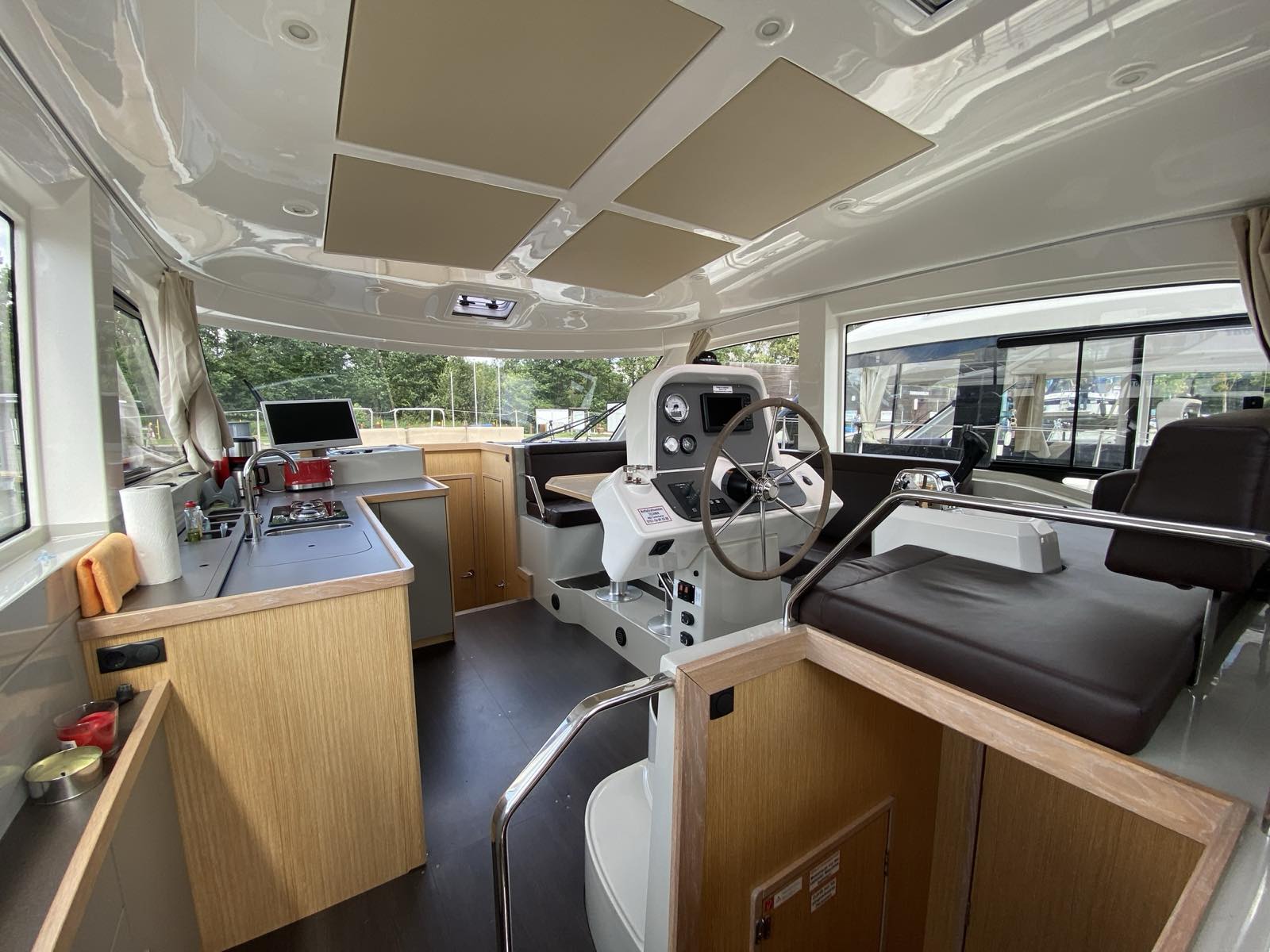 Hausboot tolles Mäxchen – an Bord