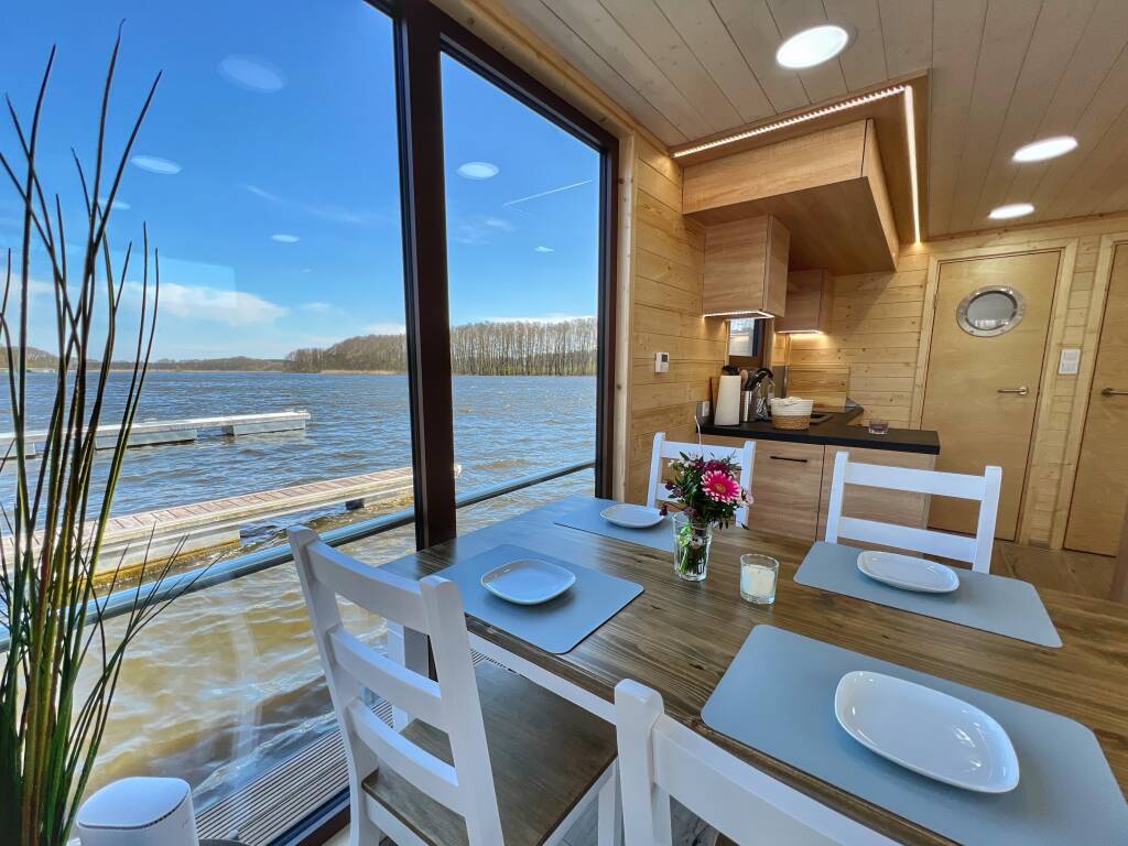 Hausboot Seeliebe – an Bord