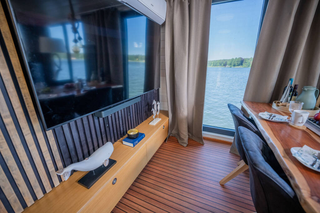 Hausboot Ariella – an Bord