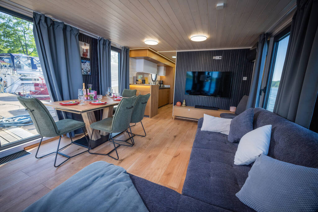Hausboot Brino – an Bord