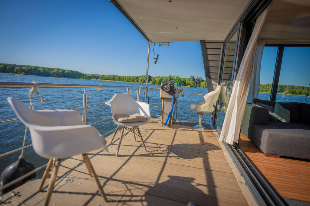 Hausboot Juno – an Bord