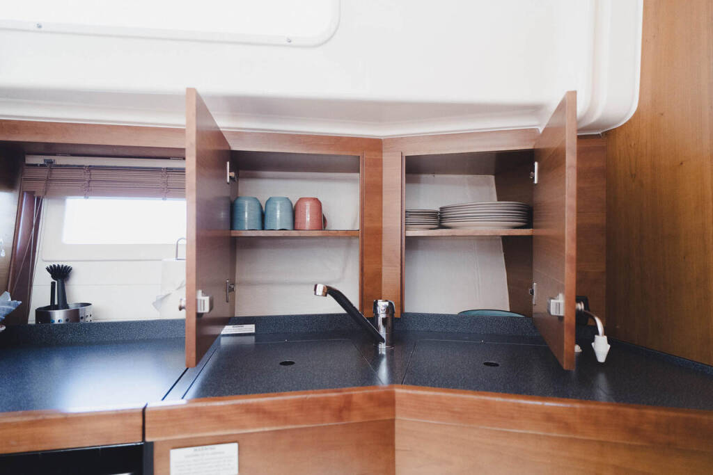 Delphia Escape 1080 S Mary-Ann