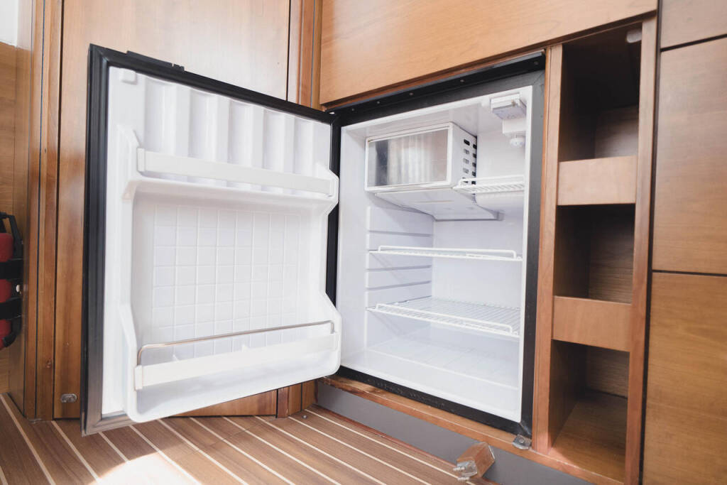 Delphia Escape 1080 S Mary-Ann