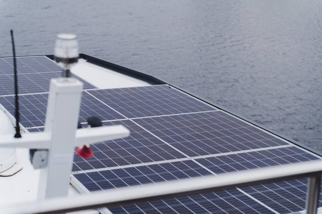 Independent 12 Ananda