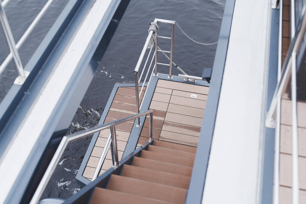 Independent 12 Ananda