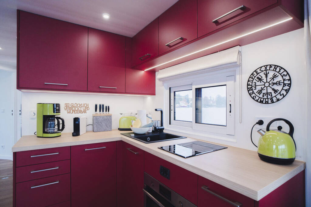 Independent 12 Ananda