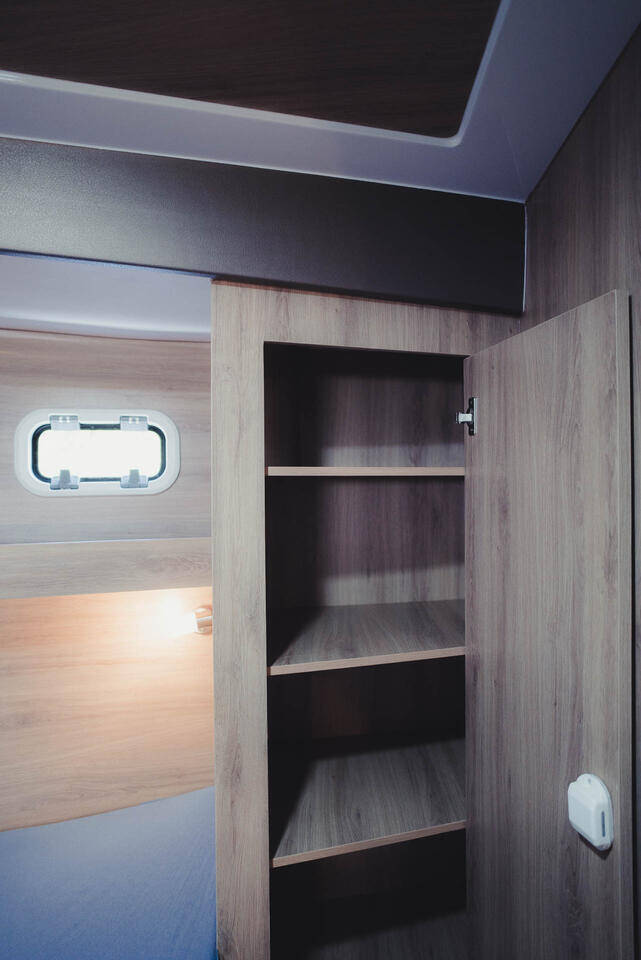 Nikhen Aquasun 34 Sedan B&B MaLa