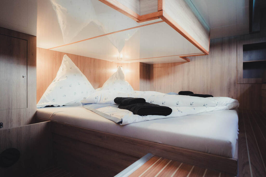 Nikhen Aquasun 34 Sedan B&B MaLa